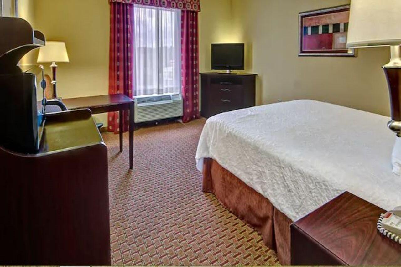 Hampton Inn Galax Экстерьер фото